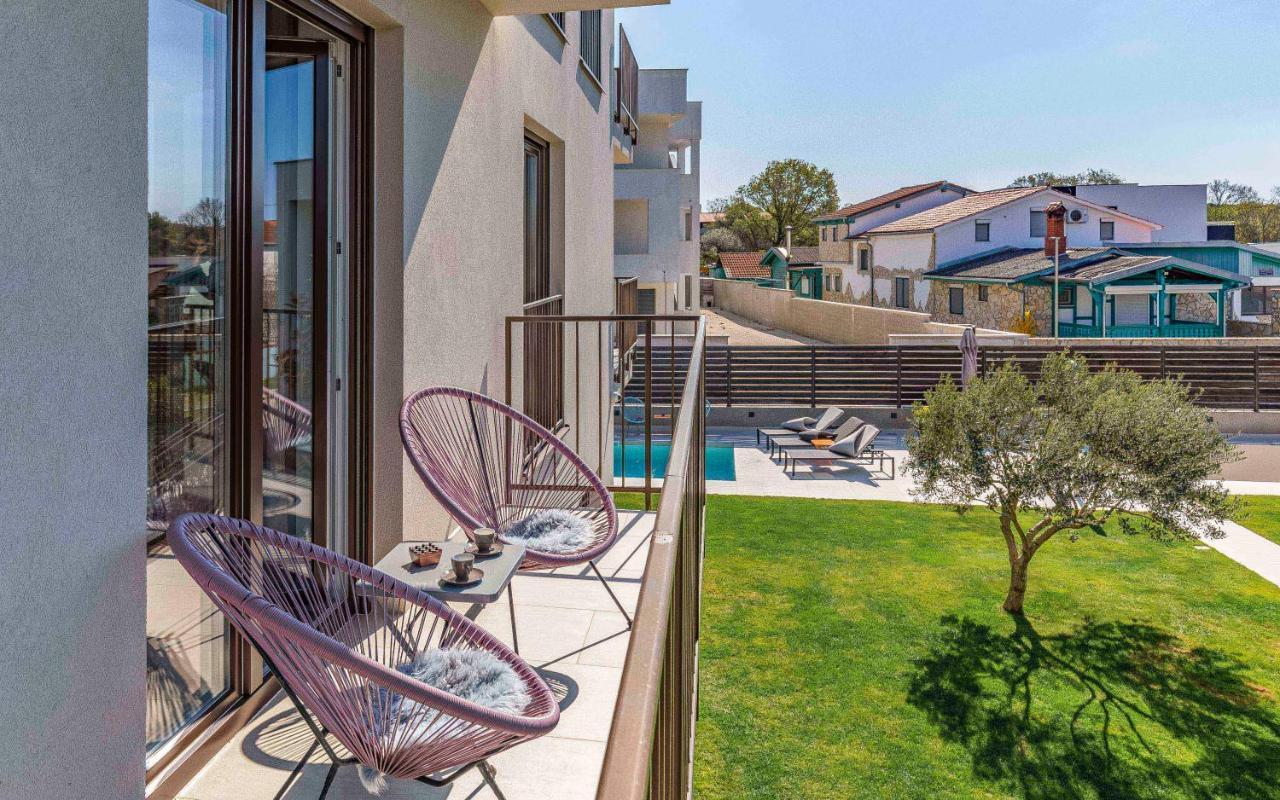 Appartamento Ap Caci Mit Pool - Istriensonne 0712-0737 Medolino Esterno foto